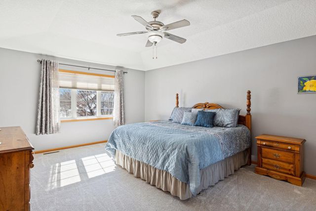 9748 Geisler Road, Eden Prairie, MN 55347