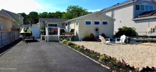 4 Cedar Crest Drive, Toms River, NJ 08753
