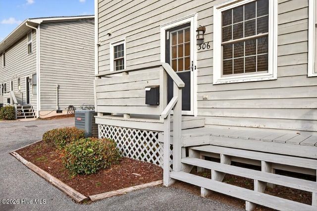306 River Walk, New Bern, NC 28560