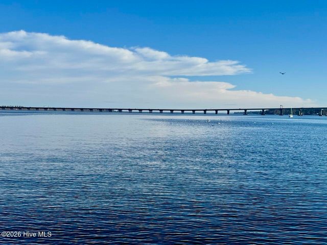 306 River Walk, New Bern, NC 28560