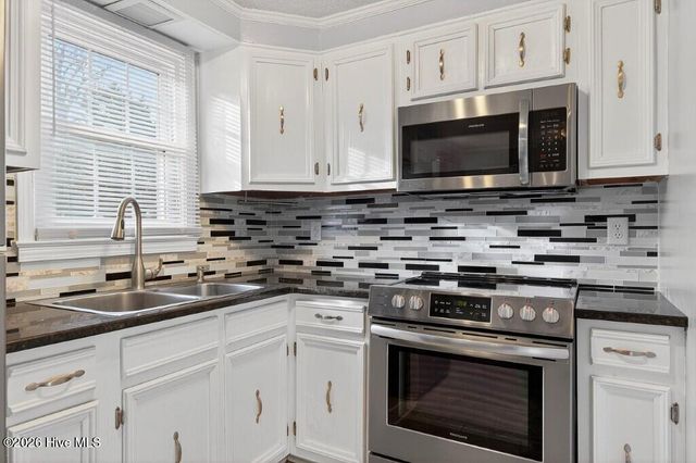 306 River Walk, New Bern, NC 28560