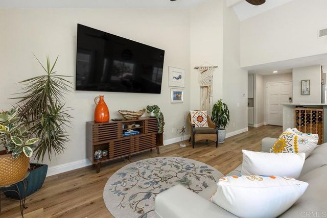 4722 Collinos Way, Oceanside, CA 92056