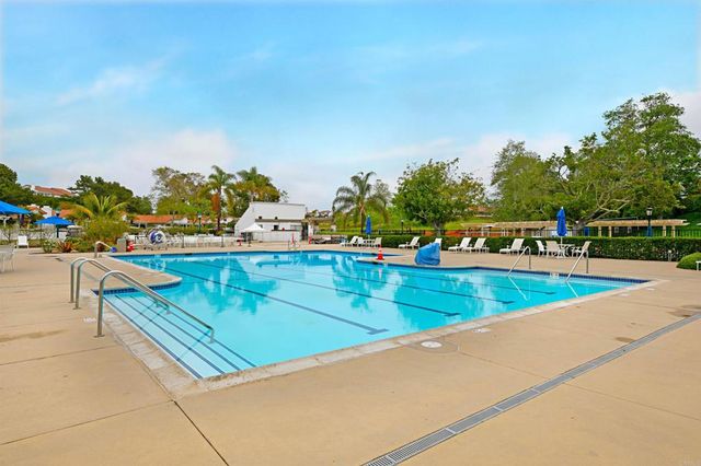4722 Collinos Way, Oceanside, CA 92056