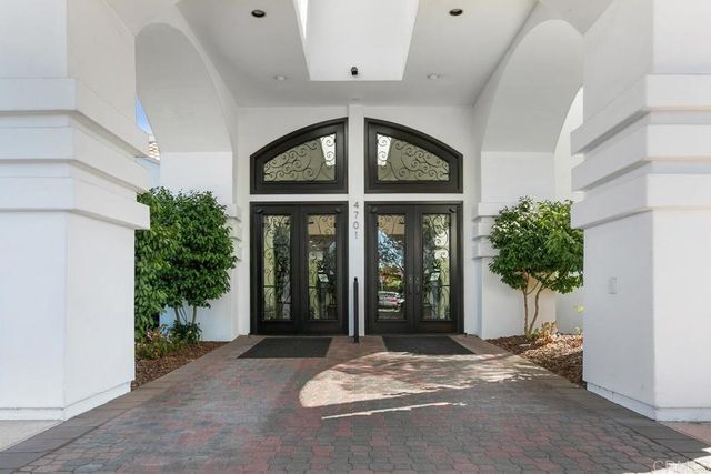 4722 Collinos Way, Oceanside, CA 92056