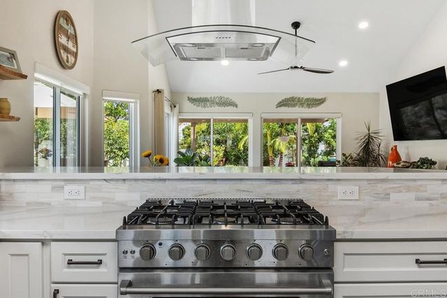 4722 Collinos Way, Oceanside, CA 92056
