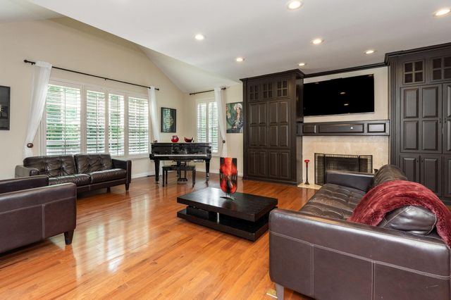 3516 Willow Grove, New Albany, OH 43054