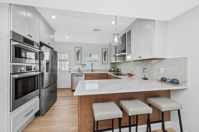 99 Sumner Street 2, Quincy, MA 02169