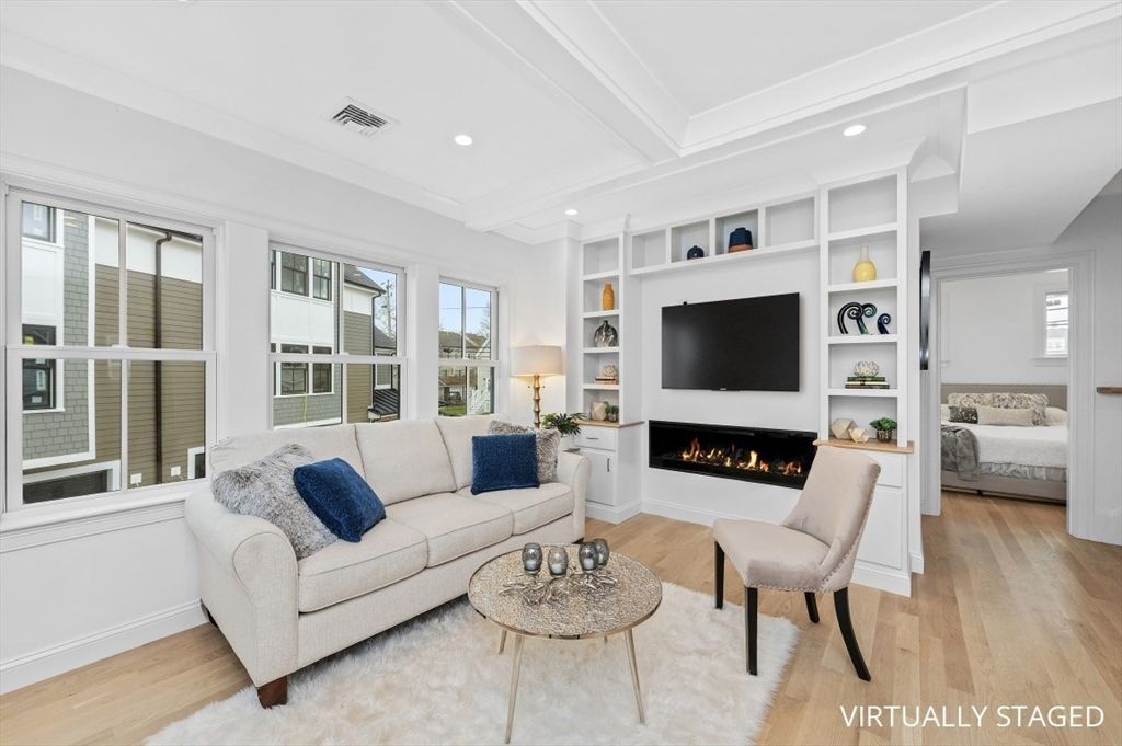 99 Sumner Street 2, Quincy, MA 02169