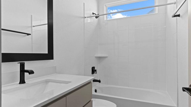 3428 Summercrisp Hollow Lane, Pearland, TX 77581