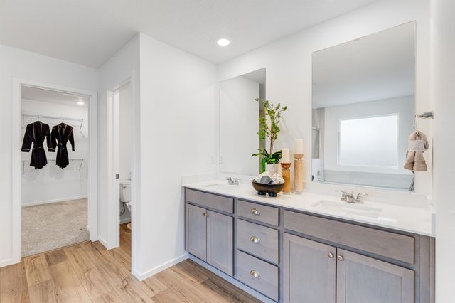 16581 E 30th Ln, Spokane Valley, WA 99037