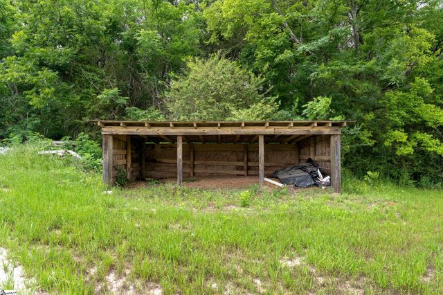 1649 Beaverdam Creek Road, Gray Court, SC 29645