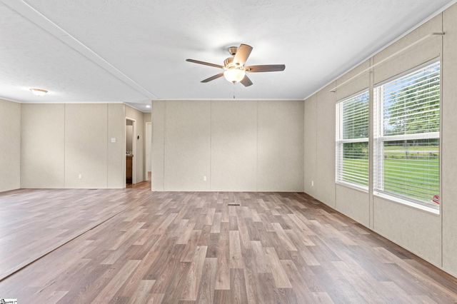 1649 Beaverdam Creek Road, Gray Court, SC 29645