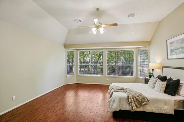 8822 Ballinger Drive, Houston, TX 77064