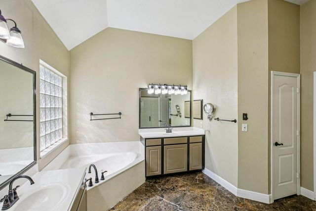 8822 Ballinger Drive, Houston, TX 77064