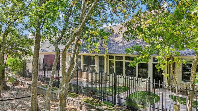 8822 Ballinger Drive, Houston, TX 77064