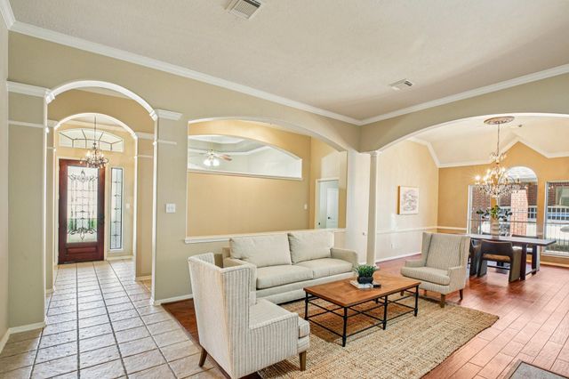 8822 Ballinger Drive, Houston, TX 77064