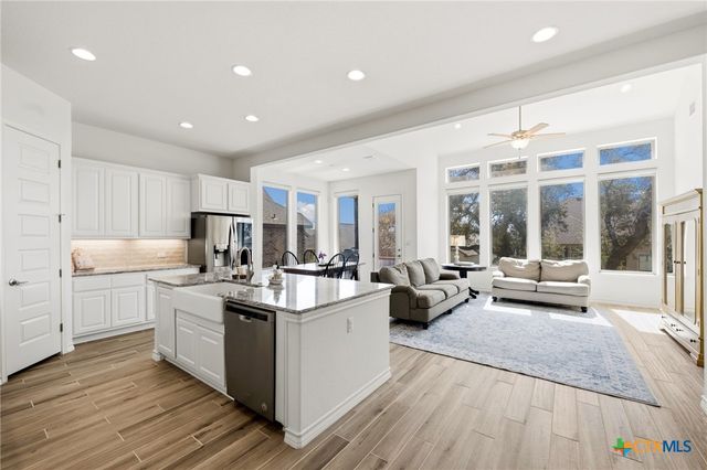 531 Orchard Way, New Braunfels, TX 78132