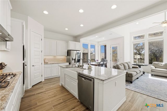 531 Orchard Way, New Braunfels, TX 78132