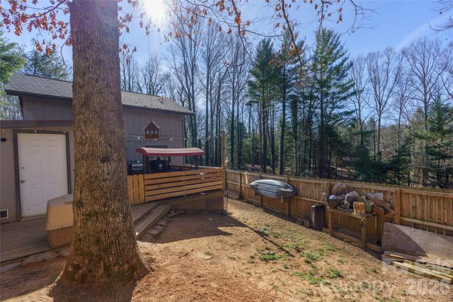 177 Forest Drive 11, Clyde, NC 28721