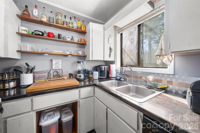 177 Forest Drive 11, Clyde, NC 28721