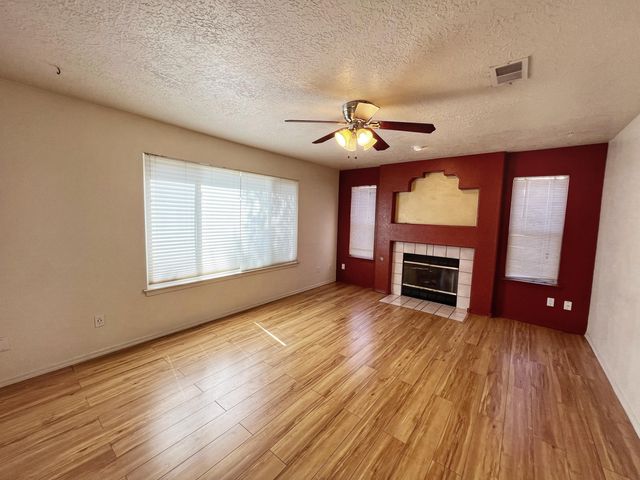 1000 Glacier Bay Street SE, Albuquerque, NM 87123