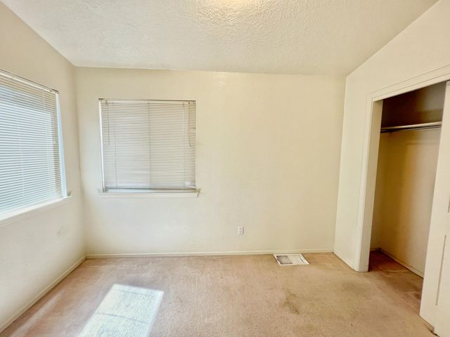 1000 Glacier Bay Street SE, Albuquerque, NM 87123