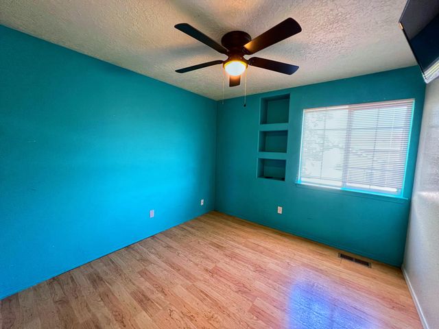 1000 Glacier Bay Street SE, Albuquerque, NM 87123