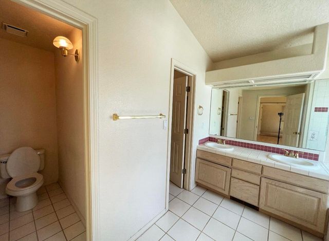 1000 Glacier Bay Street SE, Albuquerque, NM 87123
