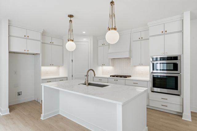 601 James Ave, Nashville, TN 37209