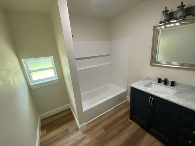 1411 SE 35TH ST, Gainesville, FL 32609