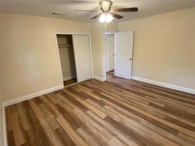 1411 SE 35TH ST, Gainesville, FL 32609