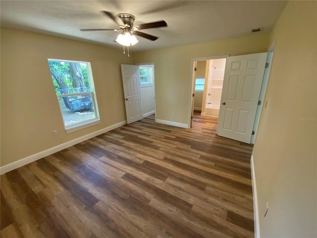 1411 SE 35TH ST, Gainesville, FL 32609