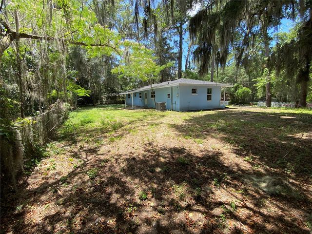 1411 SE 35TH ST, Gainesville, FL 32609
