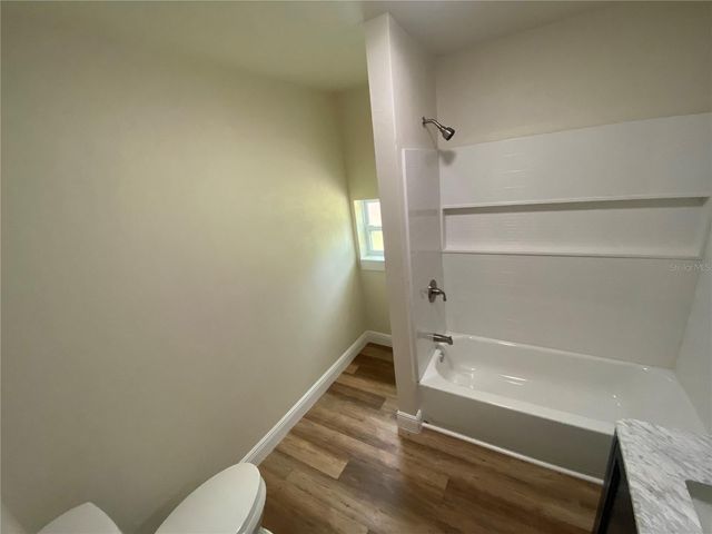 1411 SE 35TH ST, Gainesville, FL 32609