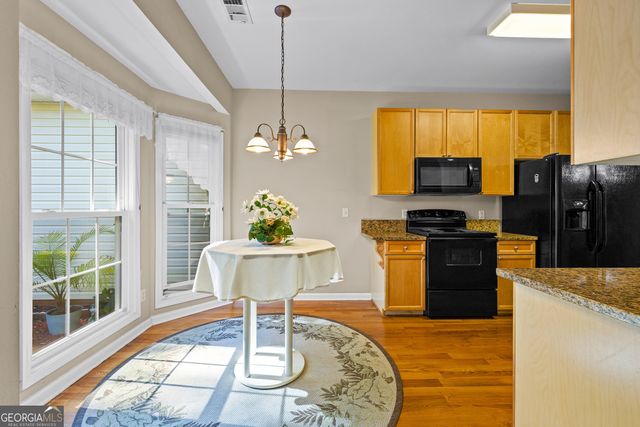 143 Oak Park Square, Newnan, GA 30265