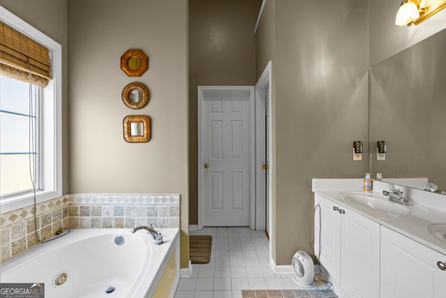 143 Oak Park Square, Newnan, GA 30265