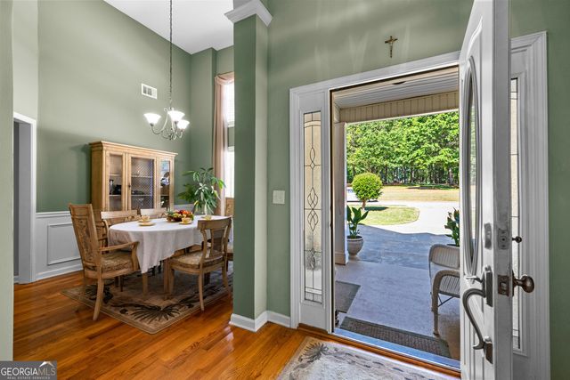 143 Oak Park Square, Newnan, GA 30265