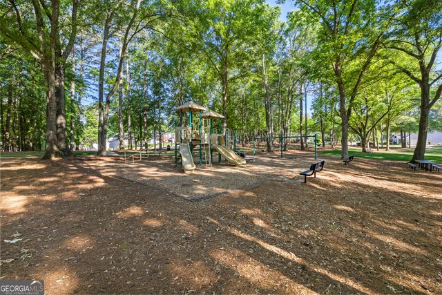 143 Oak Park Square, Newnan, GA 30265