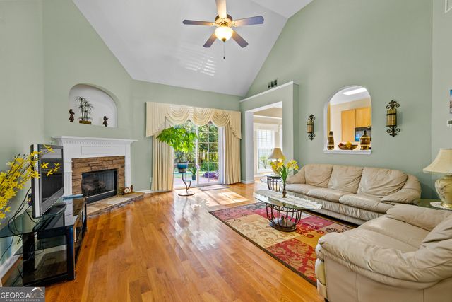 143 Oak Park Square, Newnan, GA 30265