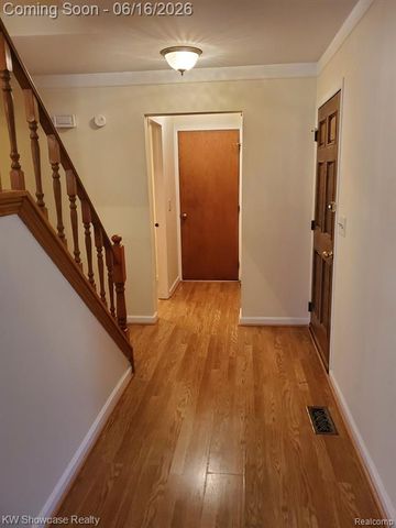 43608 Westminister Way, Canton, MI 48187