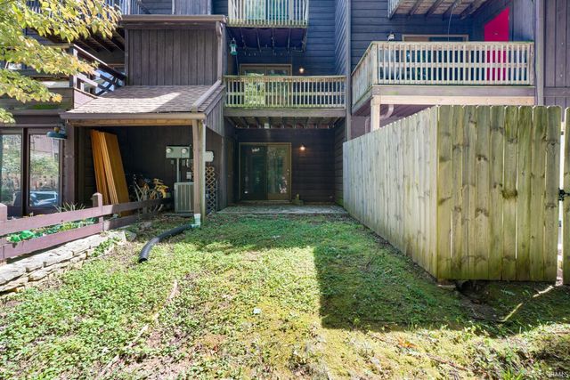 2325 E Winding Brook Court, Bloomington, IN 47401