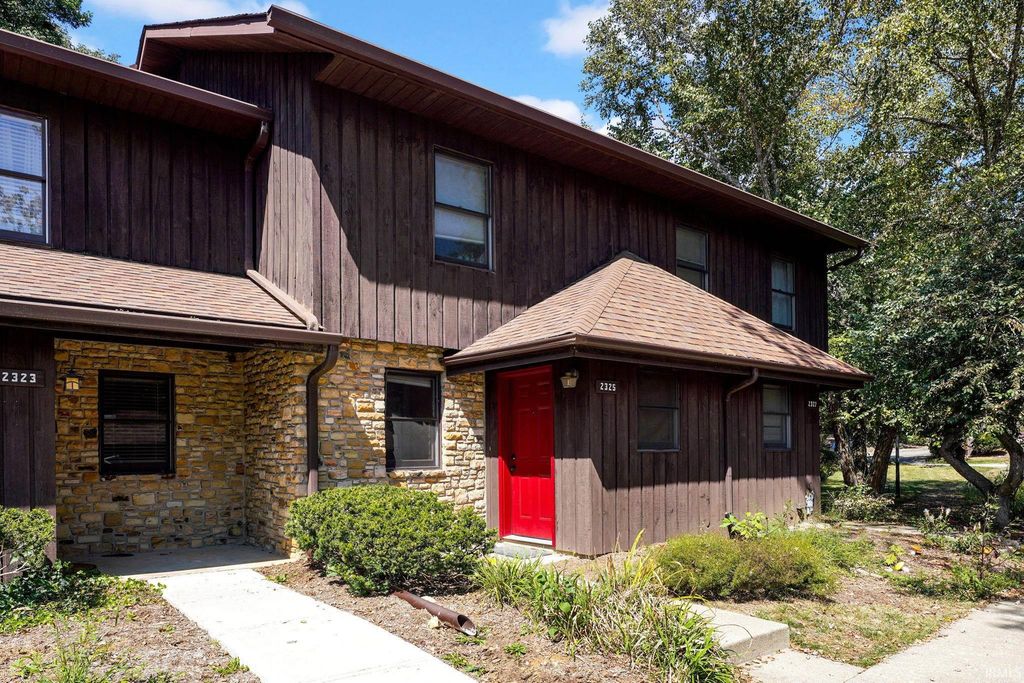 2325 E Winding Brook Court, Bloomington, IN 47401