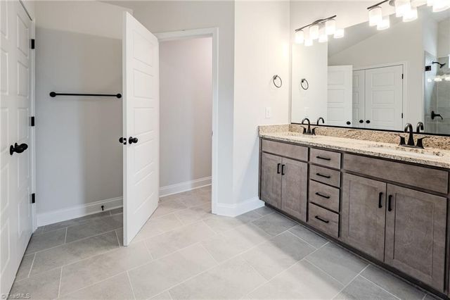 2956 Flat Rock Drive, Winston-salem, NC 27127