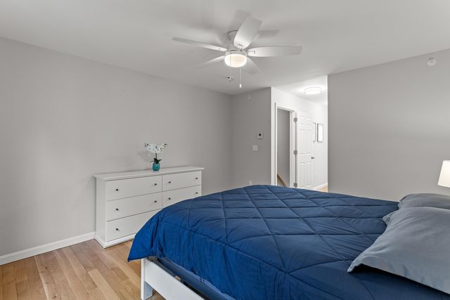 270 Knollwood Way, Manchester, NH 03102