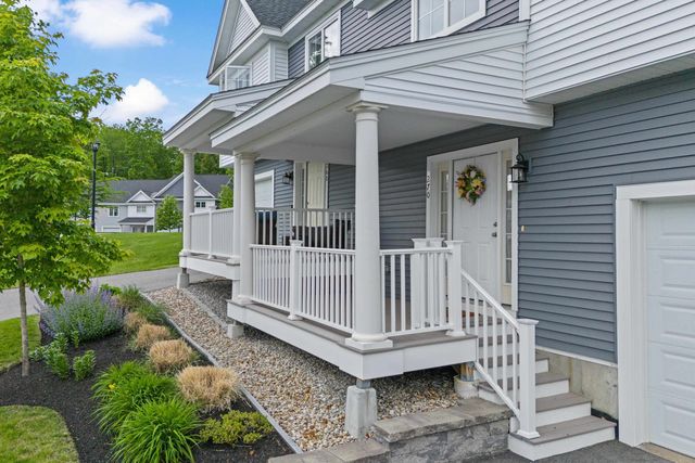 270 Knollwood Way, Manchester, NH 03102
