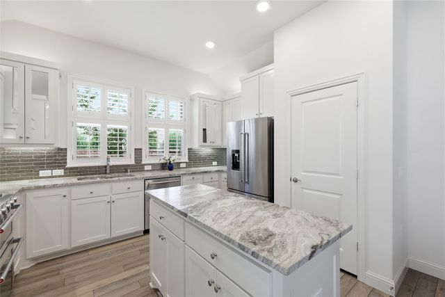 3806 Crested Eagle Way, Arlington, TX 76005
