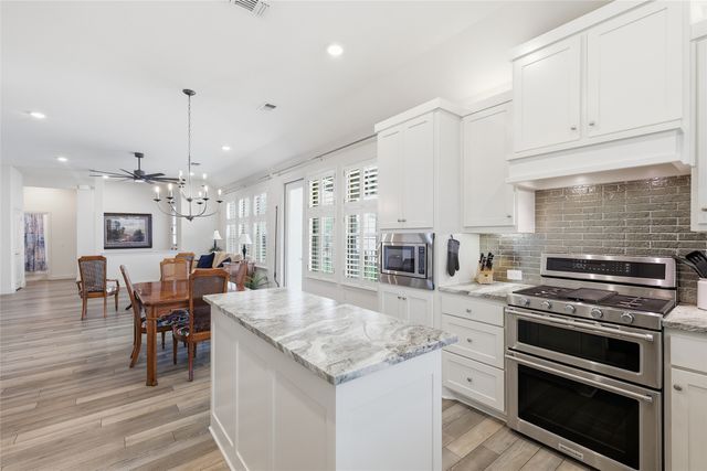 3806 Crested Eagle Way, Arlington, TX 76005