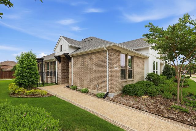 3806 Crested Eagle Way, Arlington, TX 76005
