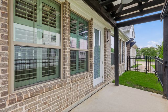 3806 Crested Eagle Way, Arlington, TX 76005