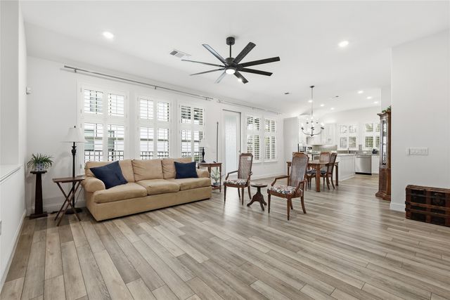 3806 Crested Eagle Way, Arlington, TX 76005